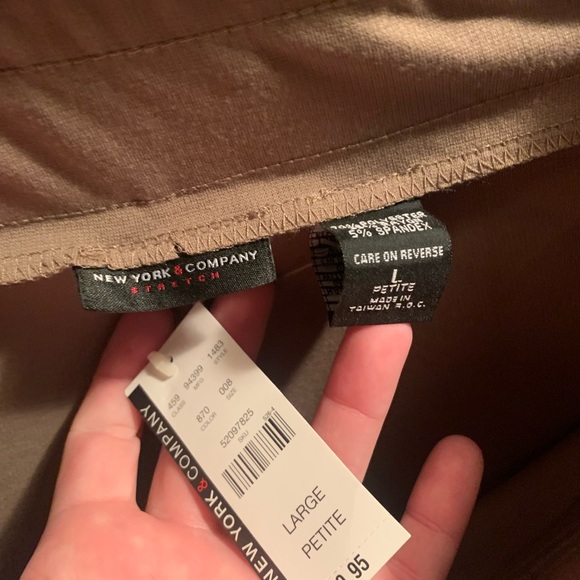 New York and Company New With Tags Large Petite Wide Leg Pants - Picture 3 of 7